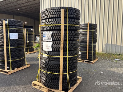 Quantity of (8) 11R22.5 Snow Traction Retreaded اطارات المواصلات (Unused)