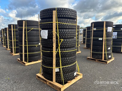 Quantity of (8) 11R22.5 Snow Traction Retreaded اطارات المواصلات (Unused)