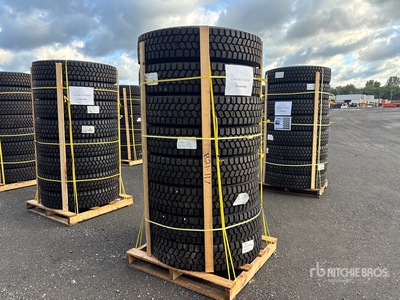 Quantity of (8) 11R22.5 Snow Traction Retreaded اطارات المواصلات (Unused)