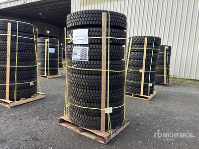 Quantity of (8) 11R22.5 Snow Traction Retreaded اطارات المواصلات (Unused)