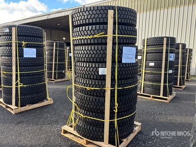 Quantity of (8) 11R22.5 Snow Traction Retreaded اطارات المواصلات (Unused)