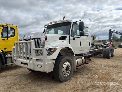 2015 International 7500 6x4 Crew Cab Cabina y chasis (Inoperable)