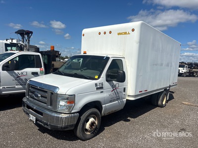 2012 Ford Ecoline E450 4x2 Furgonetka
