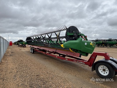 2019 John Deere 740FD 40 ft Flex Draper Combine Header