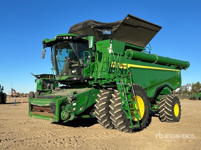 2023 John Deere X91000 Signature Edition Combine Harvester