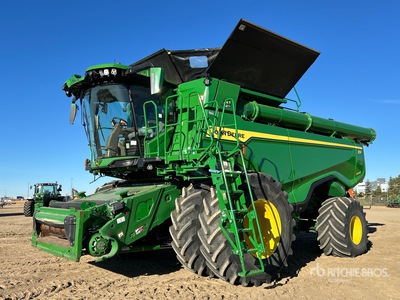 2022 John Deere X91000 Signature Edition Combine Harvester