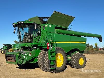2019 John Deere S790 Combine Harvester