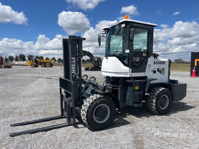 2026 Accodr FT-38H 8300 lb 4x4 Montacargas Todo Terreno (Sin Usar) / Rough Terrain Forklift (Unused)