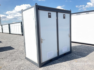 2026 WC-2 7 ft 3 in x 3 ft 11 in 2 Person Skid-Mounted Baño Portatil (Sin Usar) / Portable Toilet (Unused)