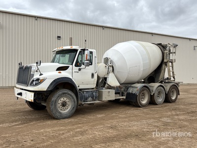 2013 International Workstar 7600 8x6 Betonomieszarka
