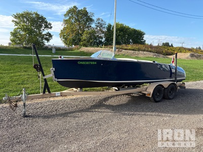 2022 Glen L 20 ft Custom 20 ft Barrelback Mahogany w/ Trailer