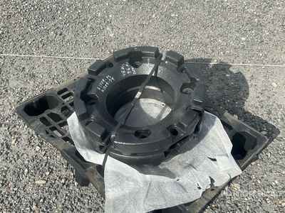 Quantity of (2) 48 kg Wheel Counterweight - To Fit John Deere 農業関連 - その他 (Unused)