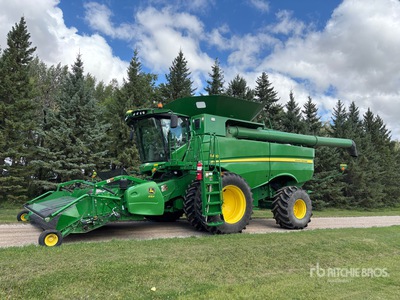 2012 John Deere S680 コンバイン