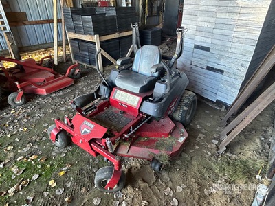 2017 Ferris IS700Z Zero-Turn Lawn Mower