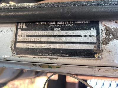 1981 International F4270 6x4 Sprayer Flatbed Truck