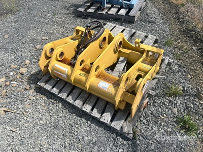 Cat 44 in Wheel Loader Quick Coupler