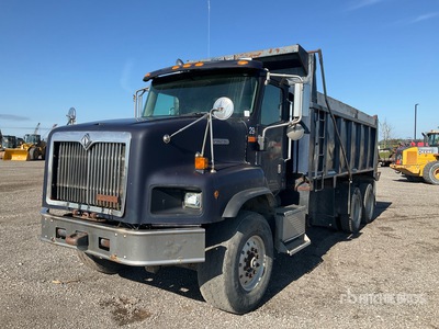 2001 International Paystar 5600i 8x4 Wywrotka Tri/A