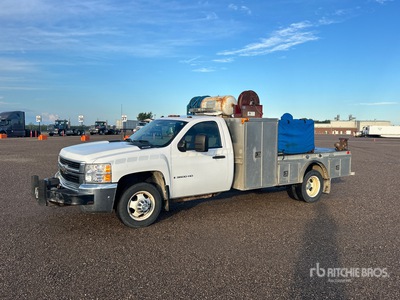 2009 Chevrolet Silverado 3500HD 4x4 Utility Truck