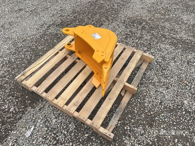 2026 GIYI 12 in Excavator Bucket - Fits Cat 305 (Unused)