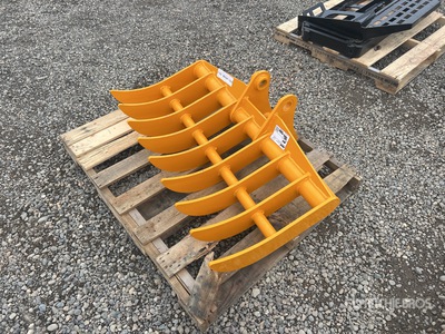 2026 GIYI 44 in Râteau de pelleteuse - Fits Cat 305 (Unused)