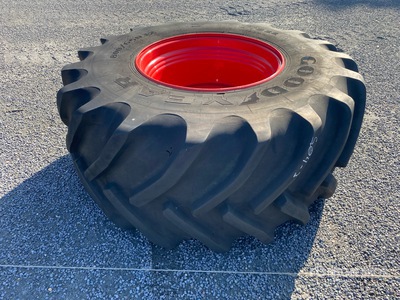 Goodyear 800/65R32 Wheels