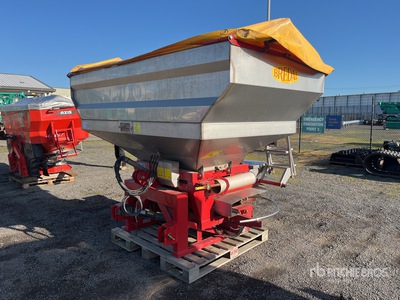 2017 Bredal F4RF 3-Point Esparcidor de fertilizantes