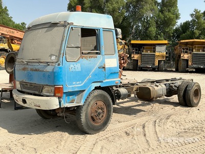 2006 Jiefang 4x2 Sleeper Cab and Chassis (Inoperable)