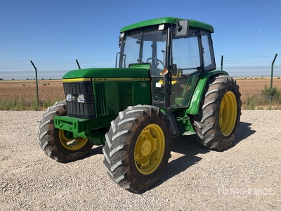 John Deere 6400 Tracteur agricole 4 roues motrices