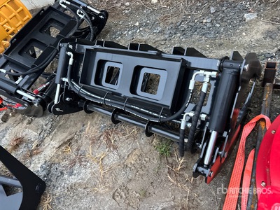 2026 GIYI GY-MCLG60 44 in Mini Skid Steer Grapple (Unused)