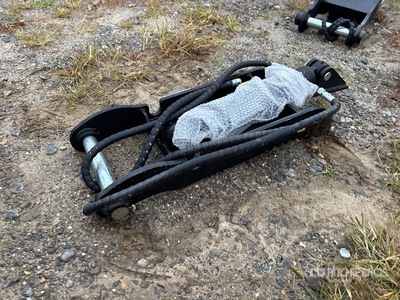 2026 GIYI GY-XJ3T Hydraulic Kciuk koparki - Fits CAT 3T (Unused)
