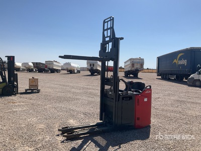 2018 Linde D12HPSP Electric Stacker