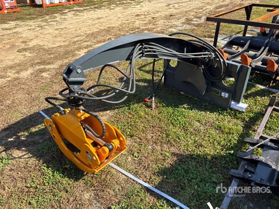 2026 GIYI GY-RG63 360°Rotating Grappin pour chariot élévateur (Unused)