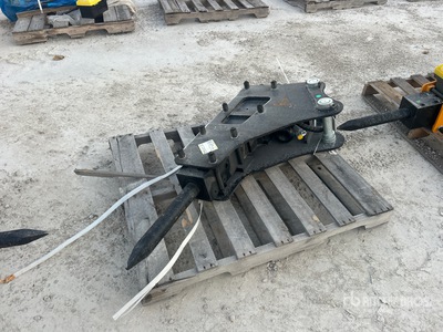 2026 GIYI GY-EBH55 52 in Hydraulic Breaker (Unused)