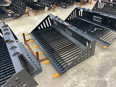 2026 GIYI RB66 66 in Skeleton Skid Steer Bucket (Unused)