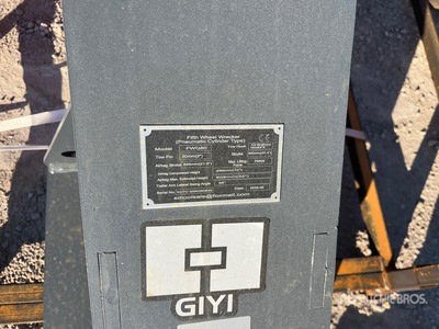 2026 GIYI GY-FWQ80 Fifth Wheel Wrecker Attachment (Unused)