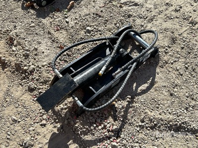2026 GIYI GY-XJ3T 11 in Hydraulic Excavator Thumb (Unused)