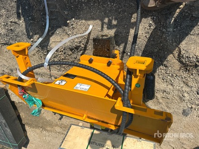 2026 GIYI GY-AD680 Enfonce-pieu pour chargeuse à différentiel (Unused)