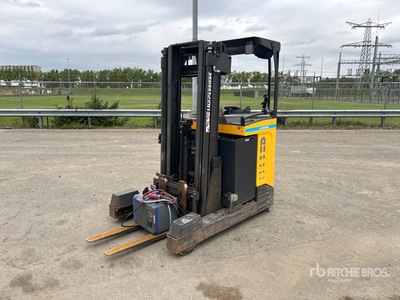 2018 UniCarriers UMS200DTFVXF480 Reach Truck