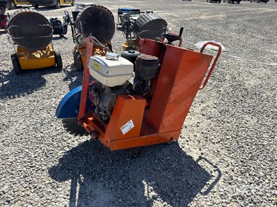 Saint-Gobain Asphalt Cutter