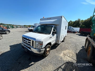 2008 Ford E-450 4x2 Moving Furgoneta caja cerrada