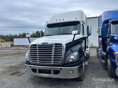 2018 Freightliner Cascadia 125 6x4 T/A Sleeper Truck Tractor (Inoperable)