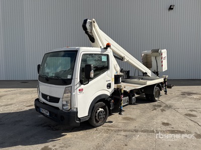 GSR B200T 18 m on 2018 Renault Maxity Vehicule Utilitaire Bucket Truck