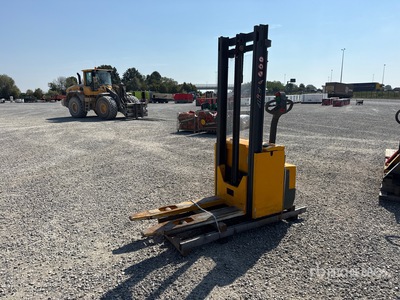 2003 MIC WP10E 280T Electric Pallet Jack