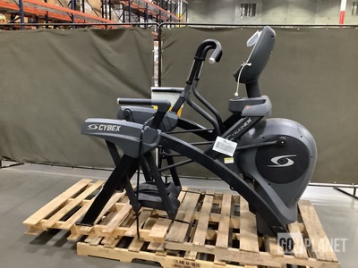 Cybex 771AT Arc Trainer