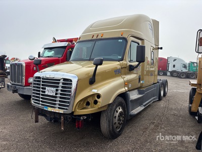 2015 Freightliner Cascadia 125 6x4 Ciągnik siodłowy T/A z kabiną sypialną (Inoperable)