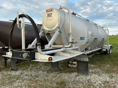 1994 Heil T/A Pneumatic Bulk Trailer