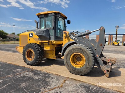 2022 John Deere 544P Wiellader