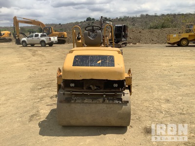 2005 Cat CB-224E Double Drum Roller