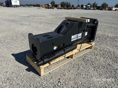 2026 Mustang HM550 Hydraulic Breaker