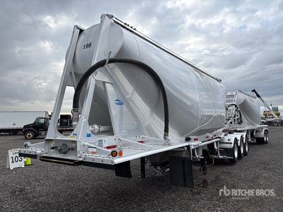2023 MAC LTT BSABL-1300 2-3 1300 cft Super B-Train Lead Pneumatic Bulk Trailer